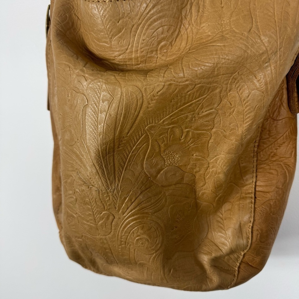 American Leather Co. Embossed Floral Flowers Tan Beige Shoulder Bag Purse - Picture 2 of 12